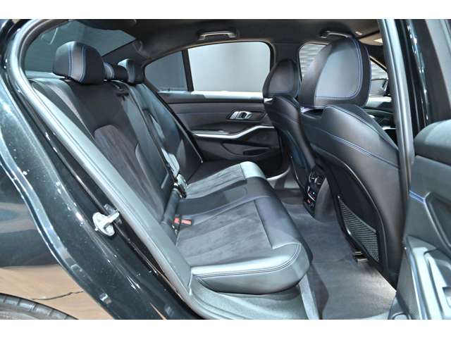 ＢＭＷ ３シリーズ ３２０ｉ　Ｍスポーツ R1年 (関東) 99