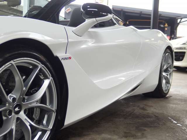 マクラーレン ７５０Ｓ　スパイダー ４．０ R3年 (近畿) 99