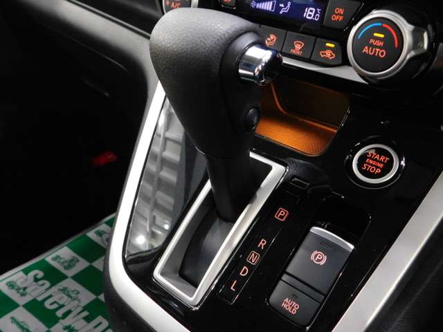 日産 セレナ ２．０ ハイウェイスター Ｖセレクション H29年 (近畿) 99