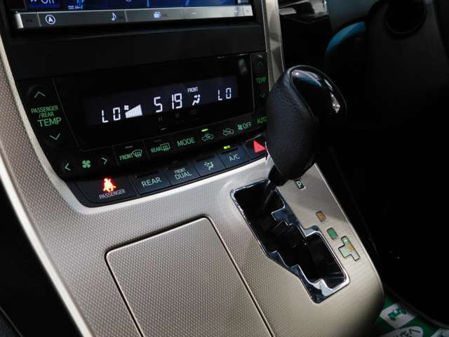 トヨタ ヴェルファイア ２．４Ｚ　ゴールデンアイズ H25年 (近畿) 99