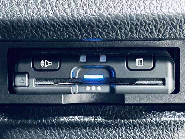 トヨタ エスクァイア ２．０ ＧＩ プレミアムパッケージ ブラックテーラード R3年 (近畿) 99