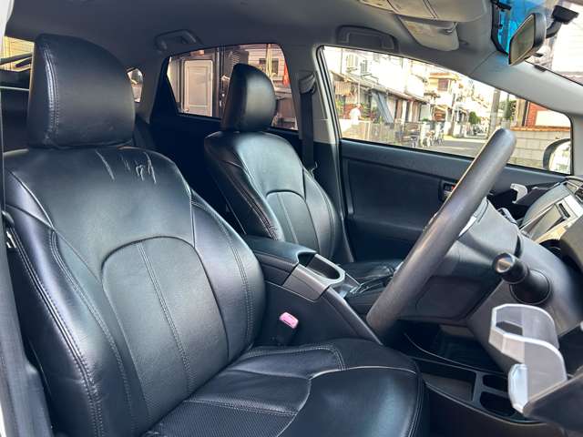 トヨタ プリウス １．８ Ｓ H25年 (近畿) 99