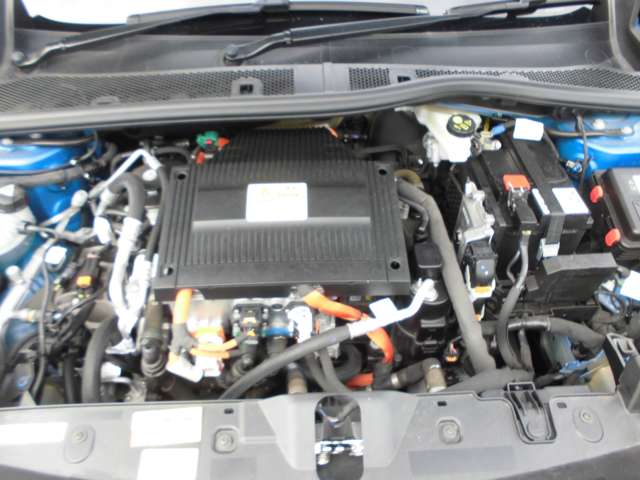 プジョー ｅ−２００８ ＧＴ R5年 (近畿) 99