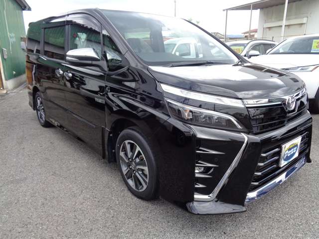 トヨタ ヴォクシー ２．０ ＺＳ 煌ＩＩＩ R2年 (近畿) 99