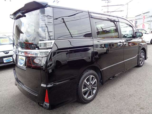 トヨタ ヴォクシー ２．０ ＺＳ 煌ＩＩＩ R2年 (近畿) 99