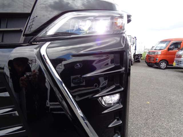 トヨタ ヴォクシー ２．０ ＺＳ 煌ＩＩＩ R2年 (近畿) 99