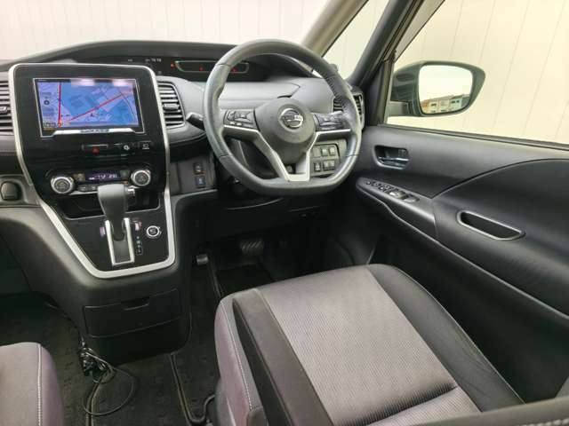 日産 セレナ ２．０ ハイウェイスター Ｖセレクション H30年 (近畿) 99