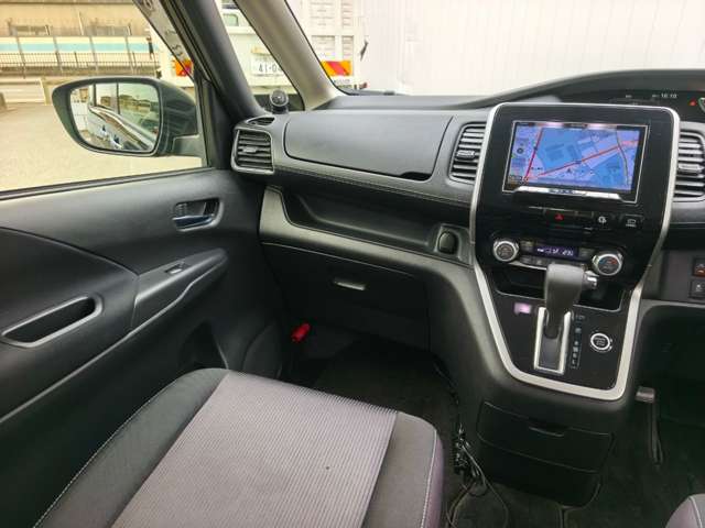 日産 セレナ ２．０ ハイウェイスター Ｖセレクション H30年 (近畿) 99