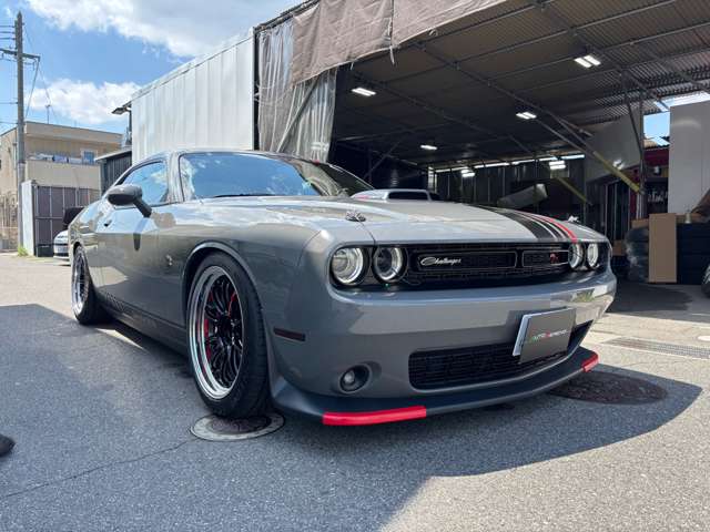 ダッジ チャレンジャー ３９２ ＨＥＭＩ スキャットパック シェイカー H30年 (近畿) 99