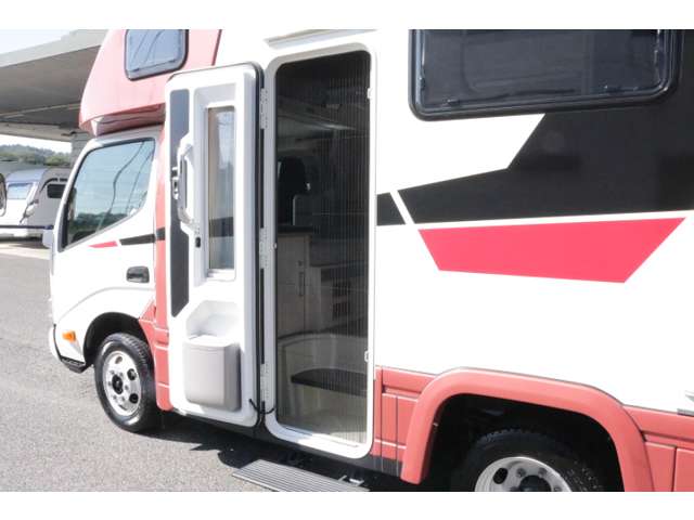 トヨタ カムロード アネックス R7年 (中国) 99