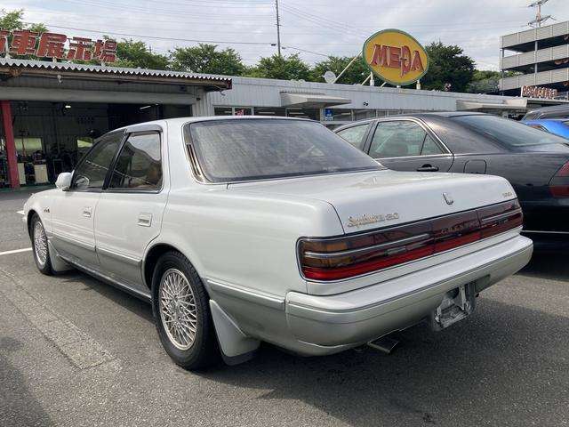 トヨタ クレスタ ３．０ スーパールーセントＧ H2年 (中国) 99