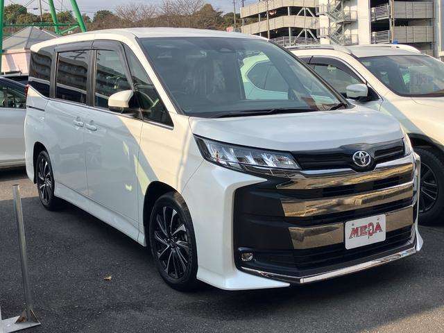 トヨタ ノア ２．０ Ｓ－Ｚ R4年 (中国) 99