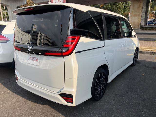 トヨタ ノア ２．０ Ｓ－Ｚ R4年 (中国) 99