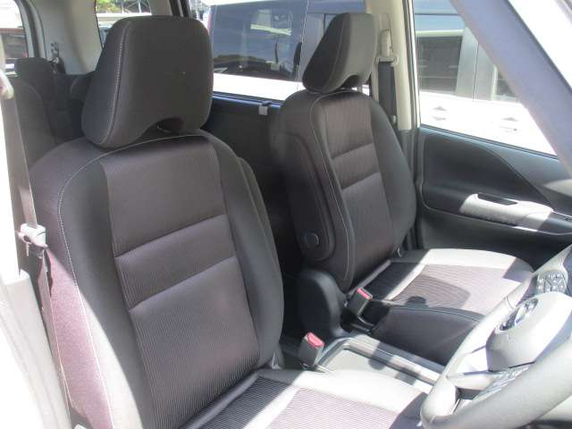 日産 セレナ １．２ Ｅ－ＰＯＷＥＲ ハイウェイスター Ｖ H30年 (中国) 99