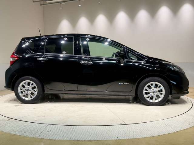 日産 ノート １．２ Ｅ－ＰＯＷＥＲ Ｘ R1年 (中国) 99