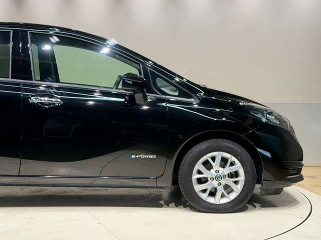 日産 ノート １．２ Ｅ－ＰＯＷＥＲ Ｘ R1年 (中国) 99