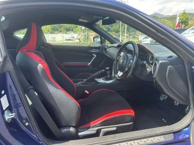 トヨタ ８６ ２．０ ＧＴ H28年 (中国) 99