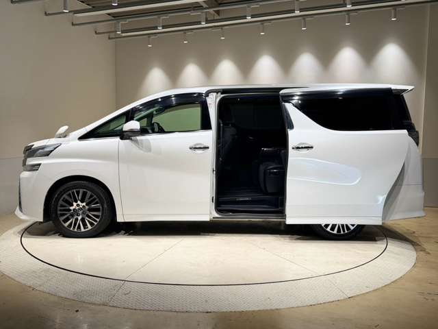 トヨタ ヴェルファイア ２．５ Ｚ Ｇエディション H29年 (中国) 99