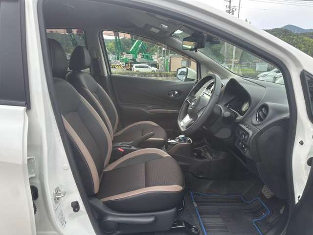 日産 ノート １．２ Ｅ－ＰＯＷＥＲ メダリスト R1年 (中国) 99
