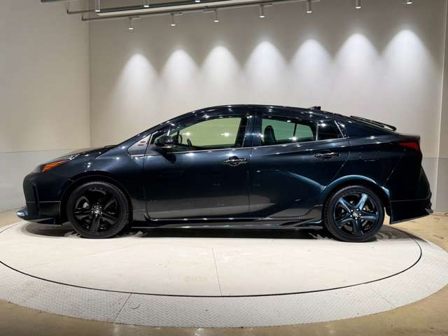 トヨタ プリウス １．８ Ｓ ツーリングセレクション ブラックエディション R3年 (中国) 99