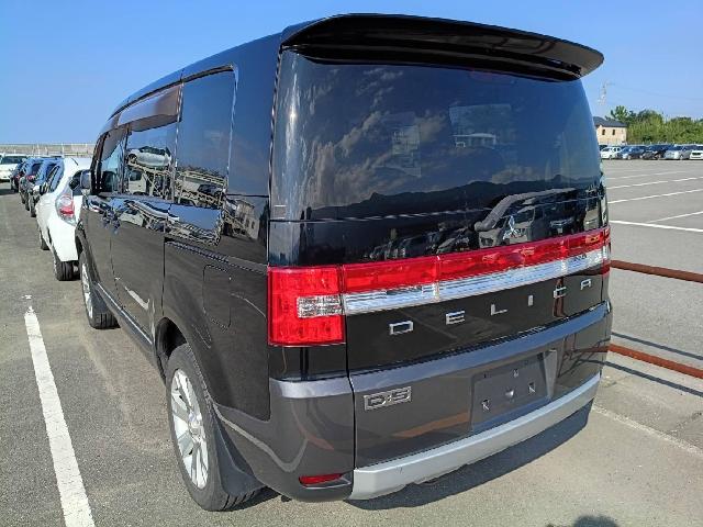 三菱 デリカ　Ｄ：５ ２．４ Ｇ ナビパッケージ ４ＷＤ H21年 (四国) 99