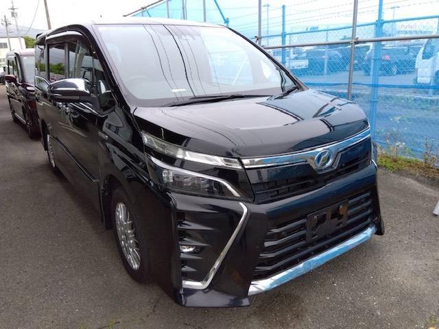 トヨタ ヴォクシー １．８ ハイブリッド ＺＳ 煌ＩＩ R2年 (四国) 99