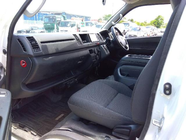 トヨタ ハイエースワゴン ２．７ ＤＸ ロング ミドルルーフ ４ＷＤ H26年 (四国) 99