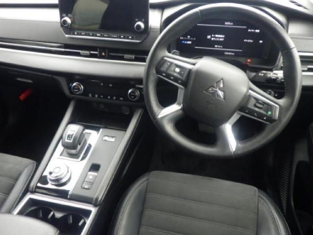 三菱 アウトランダーＰＨＥＶ ＰＨＥＶ ２．４ Ｇ ４ＷＤ R5年 (四国) 99