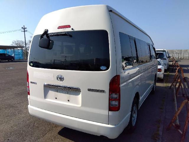 トヨタ ハイエースワゴン ２．７ グランドキャビン ４ＷＤ H22年 (四国) 99
