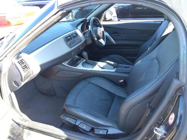ＢＭＷ Ｚ４ ロードスター２．２Ｉ H16年 (四国) 99