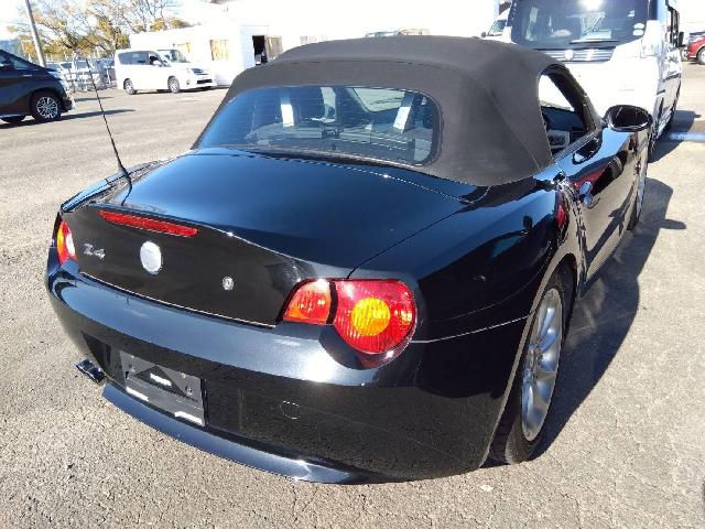 ＢＭＷ Ｚ４ ロードスター２．２Ｉ H16年 (四国) 99