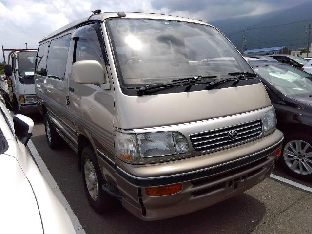 トヨタ ハイエースワゴン ３．０ スーパーカスタム トリプルムーンルーフ ディーゼルターボ ４ＷＤ H8年 (四国) 99