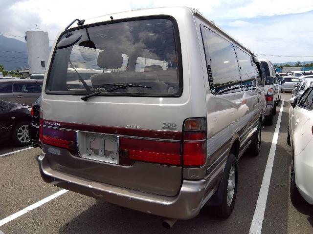 トヨタ ハイエースワゴン ３．０ スーパーカスタム トリプルムーンルーフ ディーゼルターボ ４ＷＤ H8年 (四国) 99