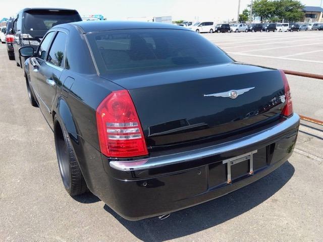 クライスラー ３００Ｃ ５．７　ＨＥＭＩ H17年 (四国) 99