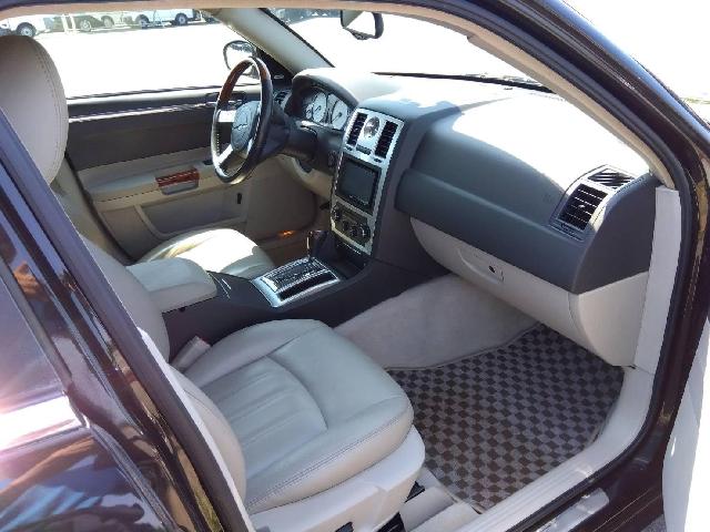 クライスラー ３００Ｃ ５．７　ＨＥＭＩ H17年 (四国) 99