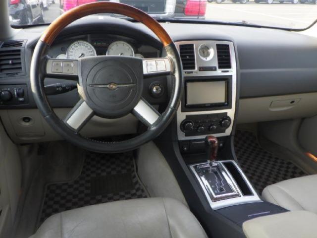 クライスラー ３００Ｃ ５．７　ＨＥＭＩ H17年 (四国) 99