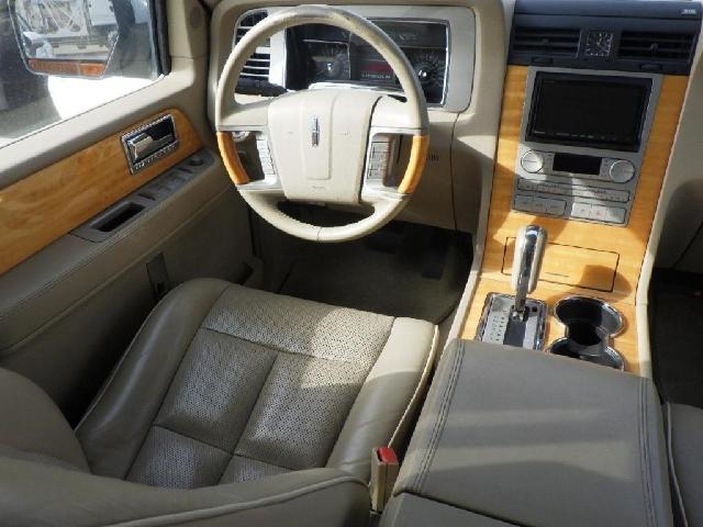リンカーン ナビゲーター ５．４ ４ＷＤ H24年 (四国) 99
