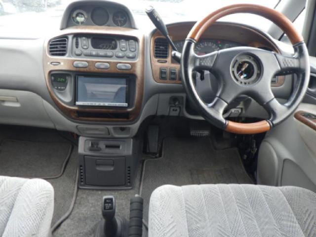 三菱 デリカスペースギア ３．０ ＸＲ ツインサンルーフ ４ＷＤ H13年 (四国) 99