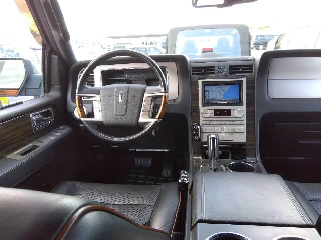 リンカーン ナビゲーター ５．４ ４ＷＤ H22年 (四国) 99