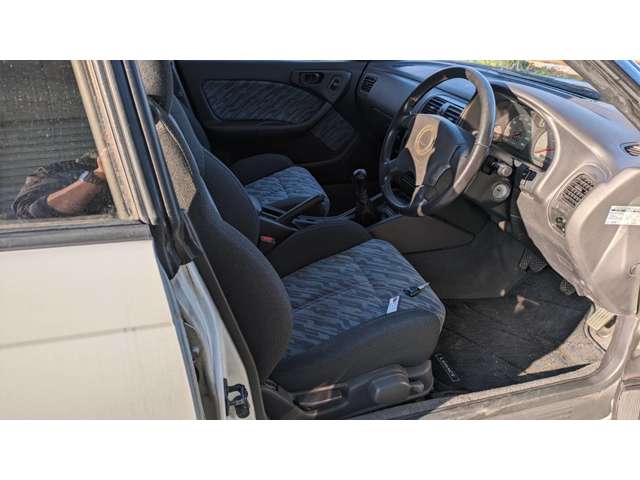 スバル レガシィツーリングワゴン ２．０ ＴＳ タイプＲ ４ＷＤ H8年 (四国) 99