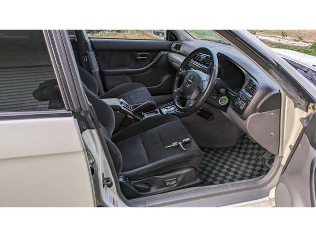 スバル レガシィツーリングワゴン ２．０ ＧＴ ４ＷＤ H14年 (四国) 99