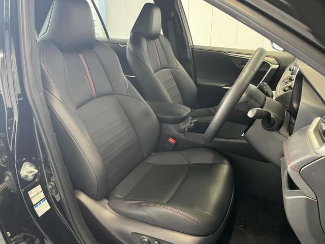 トヨタ ＲＡＶ４　ＰＨＶ ２．５ Ｇ Ｚ Ｅ－ＦＯＵＲ ４ＷＤ R4年 (東北) 99
