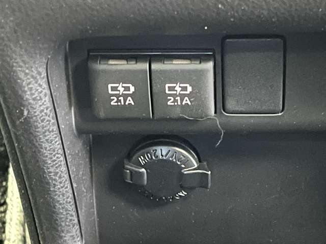 トヨタ ノア ２．０ ＳＩ ＷＸＢ ４ＷＤ H30年 (東北) 99