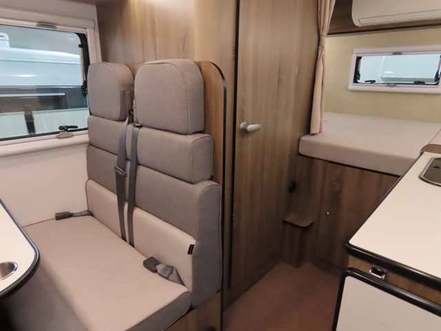 トヨタ カムロード ファンルーチェ製 R8年 (東海) 99