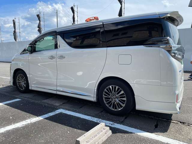 トヨタ ヴェルファイア ３．５ エグゼクティブラウンジ R1年 (東海) 99