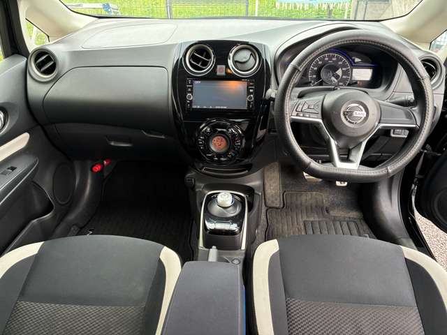 日産 ノート １．２ Ｅ－ＰＯＷＥＲ Ｘ H29年 (関東) 99