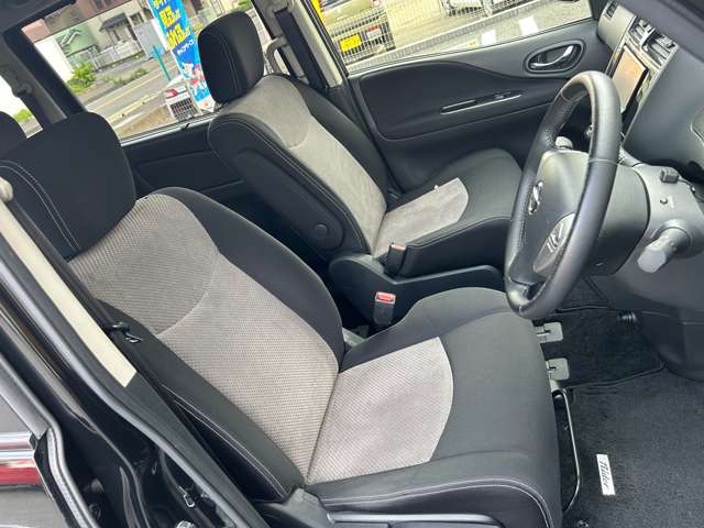 日産 セレナ ２．０ ライダー ブラックライン H24年 (関東) 99