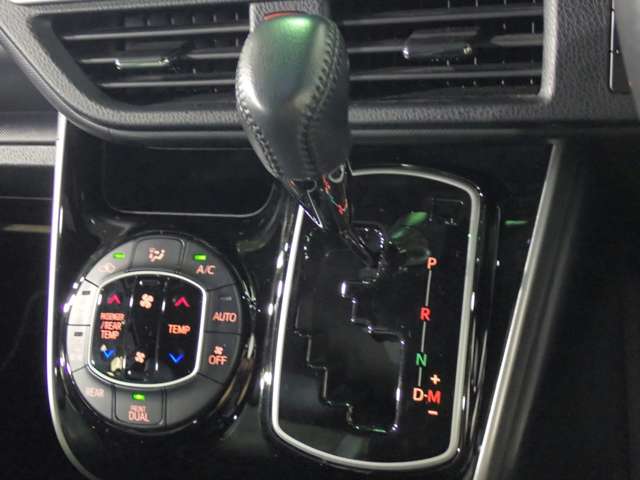 トヨタ ヴォクシー ２．０ ＺＳ 煌ＩＩＩ R3年 () 99