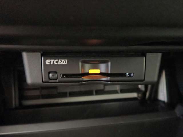 三菱 アウトランダーＰＨＥＶ ２．４ Ｇ ４ＷＤ R5年 (近畿) 99