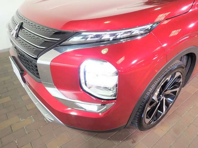 三菱 アウトランダーＰＨＥＶ ２．４ Ｇ ４ＷＤ R5年 (近畿) 99